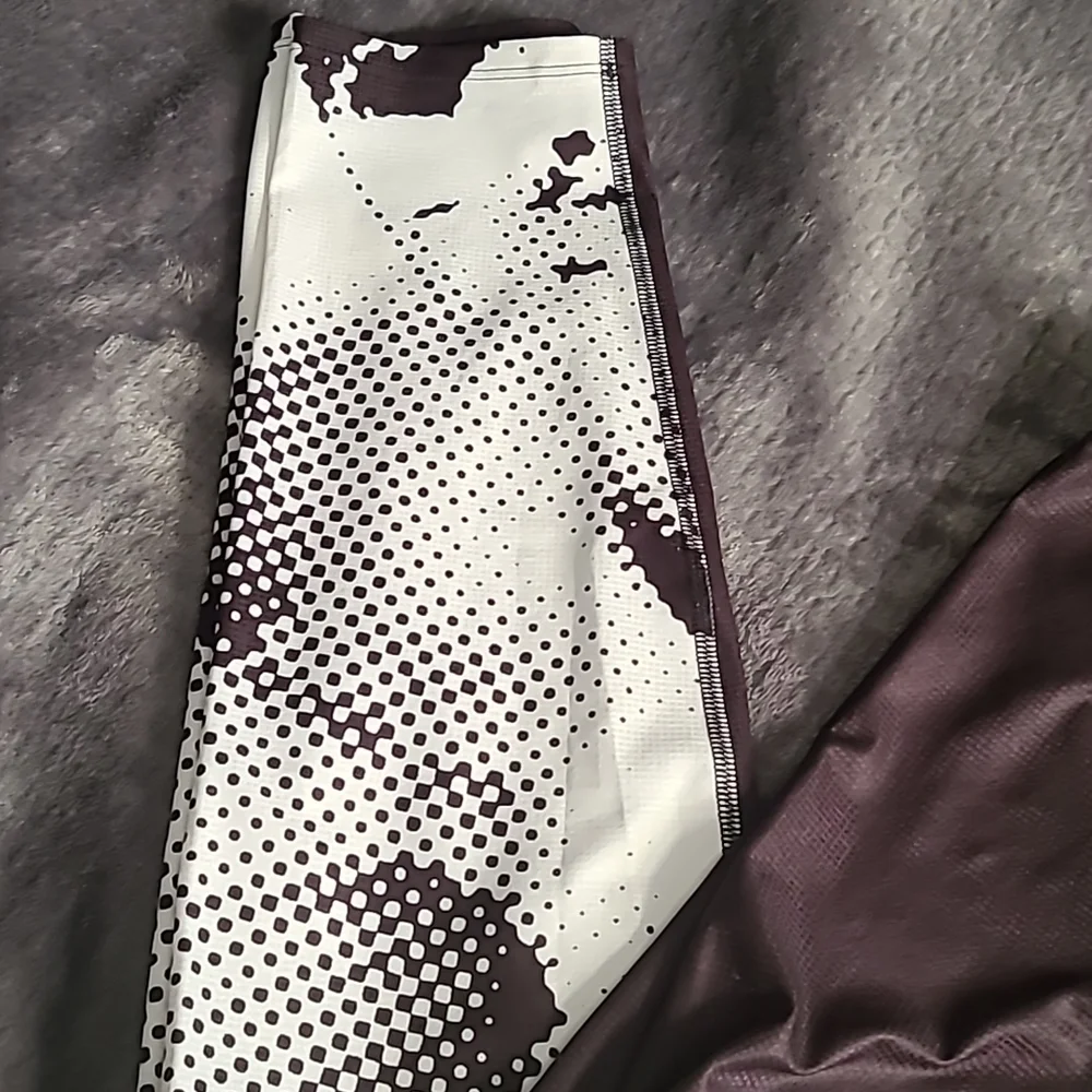 Under Armour leggings - Picture 2 of 5